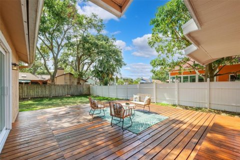House in Largo, Florida 4 bedrooms, 214.05 sq.m. № 1759265 - photo 21