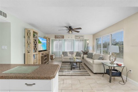 Condominio en venta en Englewood, Florida, 2 dormitorios, 84.73 m2 № 966575 - foto 10