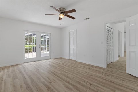 House in Spring Hill, Florida 3 bedrooms, 170.29 sq.m. № 2412571 - photo 21