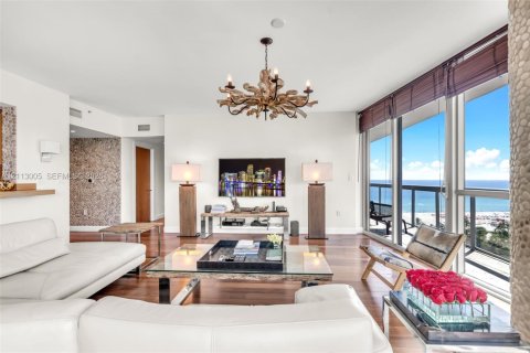 Condo in Miami Beach, Florida, 2 bedrooms  № 2435708