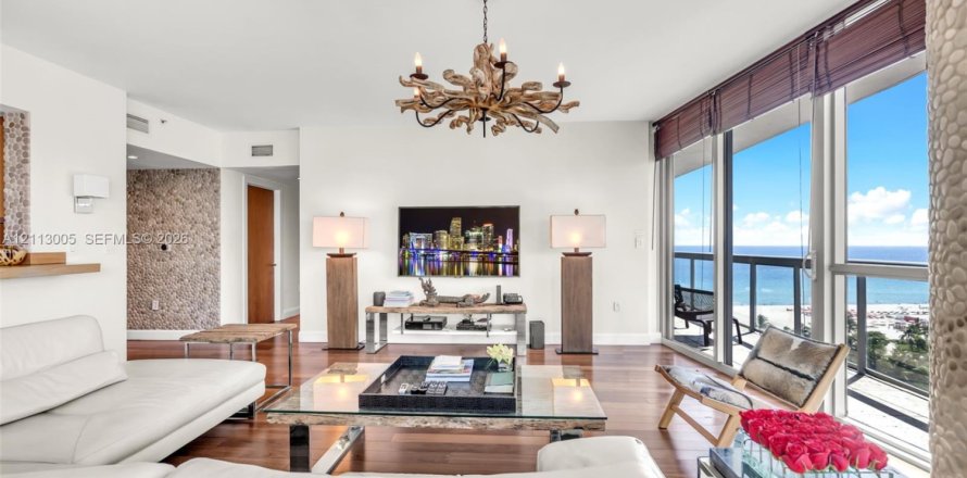 Condo in Miami Beach, Florida, 2 bedrooms № 2435708