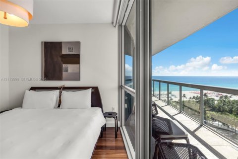 Condo in Miami Beach, Florida, 2 bedrooms № 2435708 - photo 24