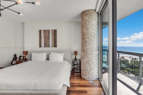 Condo in Miami Beach, Florida, 2 bedrooms № 2435708 - photo 9