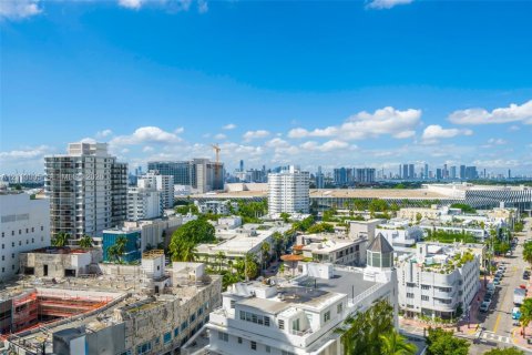 Condo in Miami Beach, Florida, 2 bedrooms № 2435708 - photo 8