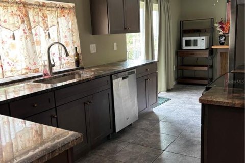 Casa en venta en Spring Hill, Florida, 2 dormitorios, 107.02 m2 № 2418372 - foto 5