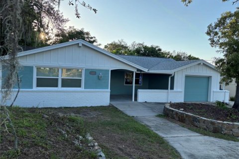 Casa en Spring Hill, Florida 2 dormitorios, 107.02 m2 № 2418372