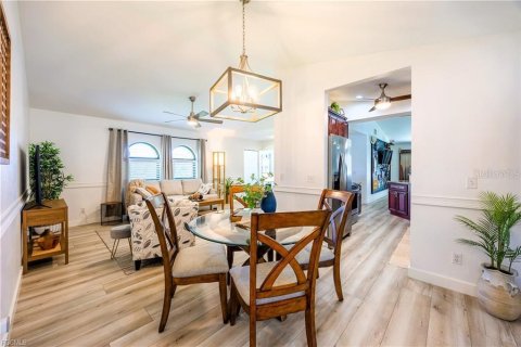 Купить виллу или дом в Кейп-Корал, Флорида 4 комнаты, 188.13м2, № 2095587 - фото 8