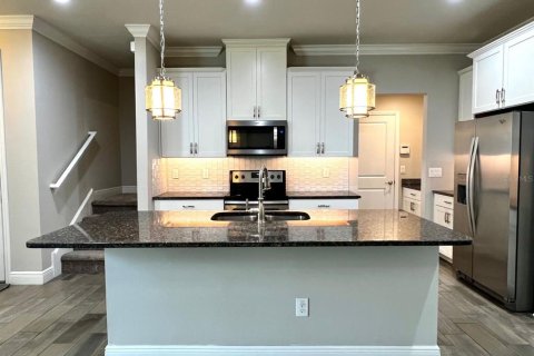 Touwnhouse à louer à Lutz, Floride: 4 chambres, 194.91 m2 № 2429418 - photo 8