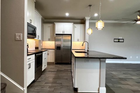 Touwnhouse à louer à Lutz, Floride: 4 chambres, 194.91 m2 № 2429418 - photo 6