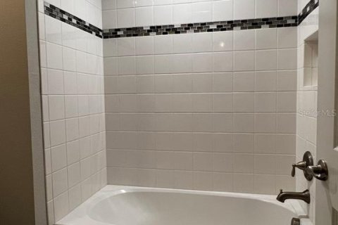 Touwnhouse à louer à Lutz, Floride: 4 chambres, 194.91 m2 № 2429418 - photo 24
