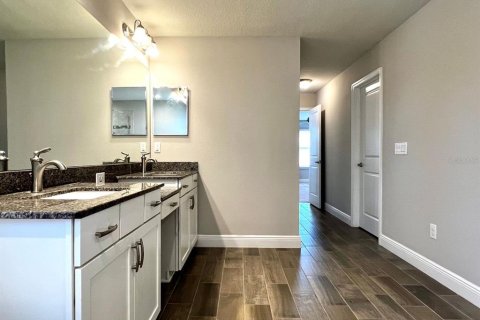 Touwnhouse à louer à Lutz, Floride: 4 chambres, 194.91 m2 № 2429418 - photo 27