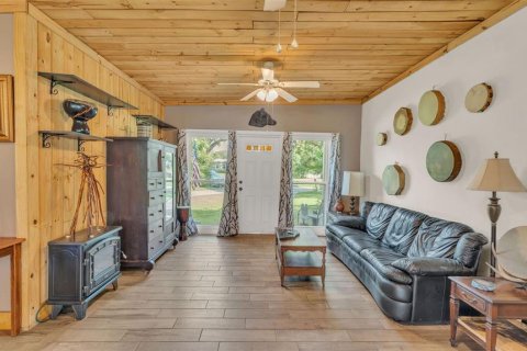 House in Bartow, Florida 3 bedrooms, 135.54 sq.m. № 1832771 - photo 4