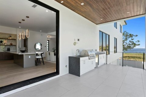 House in Tampa, Florida 5 bedrooms, 645.67 sq.m. № 2166289 - photo 25