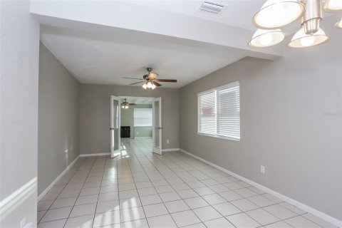 Villa ou maison à louer à Saint Petersburg, Floride: 3 chambres, 114.73 m2 № 1813387 - photo 3