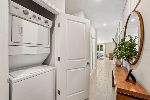 Adosado en venta en Jacksonville, Florida, 4 dormitorios, 144.65 m2 № 2416263 - foto 4
