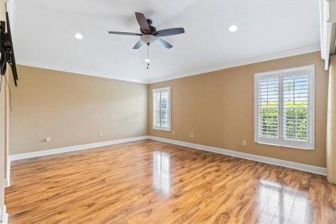 House in The Villages, Florida 3 bedrooms, 187.2 sq.m. № 1885914 - photo 22