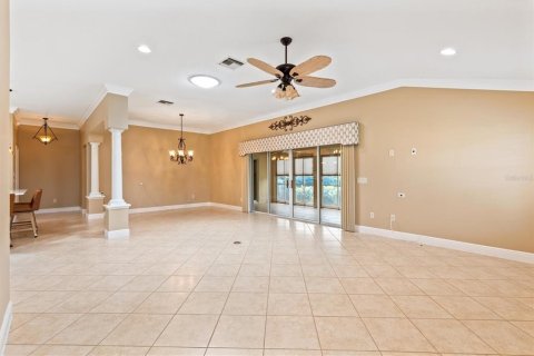 House in The Villages, Florida 3 bedrooms, 187.2 sq.m. № 1885914 - photo 18