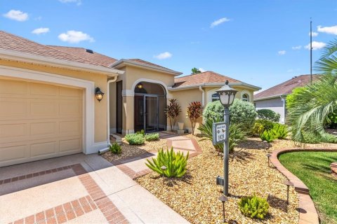 House in The Villages, Florida 3 bedrooms, 187.2 sq.m. № 1885914 - photo 5