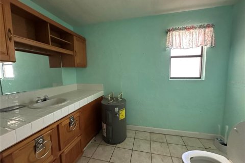 House in Astor, Florida 4 bedrooms, 121.89 sq.m. № 1593372 - photo 27