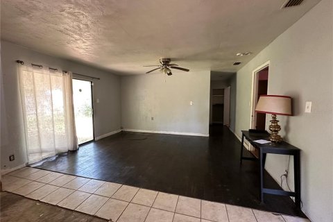 House in Astor, Florida 4 bedrooms, 121.89 sq.m. № 1593372 - photo 21