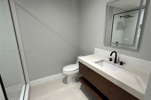 Touwnhouse à vendre à Doral, Floride: 4 chambres, 159.05 m2 № 1999376 - photo 23