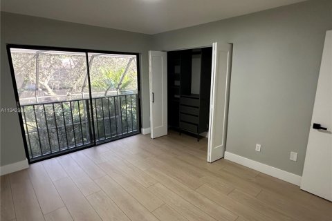 Touwnhouse à vendre à Doral, Floride: 4 chambres, 159.05 m2 № 1999376 - photo 21