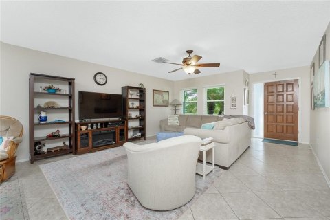 House in Englewood, Florida 2 bedrooms, 136.57 sq.m. № 1852881 - photo 4