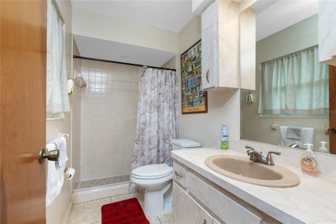 House in Englewood, Florida 2 bedrooms, 136.57 sq.m. № 1852881 - photo 15