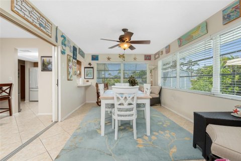 House in Englewood, Florida 2 bedrooms, 136.57 sq.m. № 1852881 - photo 24