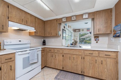 House in Englewood, Florida 2 bedrooms, 136.57 sq.m. № 1852881 - photo 12