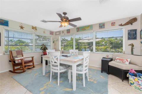 House in Englewood, Florida 2 bedrooms, 136.57 sq.m. № 1852881 - photo 22
