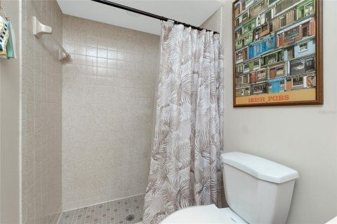 House in Englewood, Florida 2 bedrooms, 136.57 sq.m. № 1852881 - photo 16