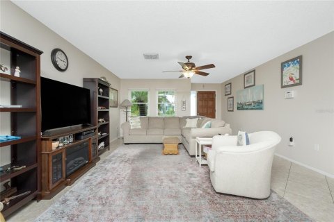 House in Englewood, Florida 2 bedrooms, 136.57 sq.m. № 1852881 - photo 5