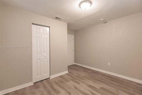 Casa en venta en St. Lucie, Florida, 3 dormitorios, 93.46 m2 № 1897567 - foto 13