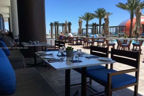 Купить кондоминиум в Холливуд, Флорида 1 спальня, 78.13м2, № 1996309 - фото 2