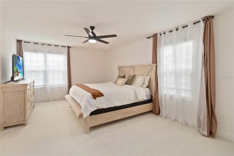House in Kissimmee, Florida 4 bedrooms, 235.23 sq.m. № 1904639 - photo 17