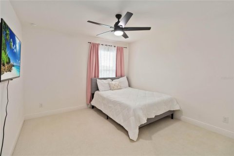 House in Kissimmee, Florida 4 bedrooms, 235.23 sq.m. № 1904639 - photo 21