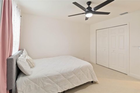 House in Kissimmee, Florida 4 bedrooms, 235.23 sq.m. № 1904639 - photo 22