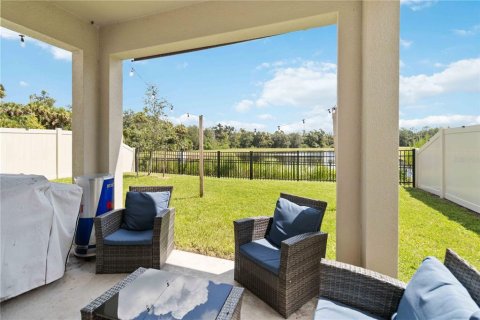 House in Kissimmee, Florida 4 bedrooms, 235.23 sq.m. № 1904639 - photo 11
