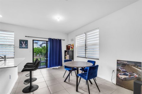 Купить таунхаус в Хомстед, Флорида 3 спальни, 140.65м2, № 1983752 - фото 9