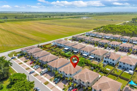 Купить таунхаус в Хомстед, Флорида 3 спальни, 140.65м2, № 1983752 - фото 28