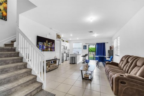 Купить таунхаус в Хомстед, Флорида 3 спальни, 140.65м2, № 1983752 - фото 4