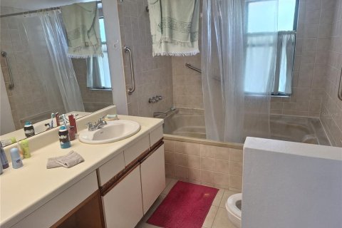 Condominio en venta en Tarpon Springs, Florida, 2 dormitorios, 144 m2 № 2322452 - foto 19