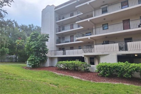 Condo à Tarpon Springs, Floride, 2 chambres № 2322452