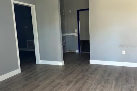 Propiedad comercial en alquiler en Ocala, Florida, 46.45 m2 № 1525275 - foto 4