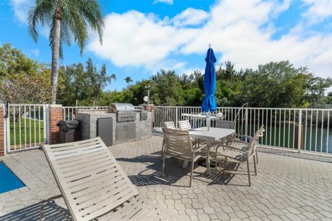 Condo in Pompano Beach, Florida, 2 bedrooms  № 1927542 - photo 23