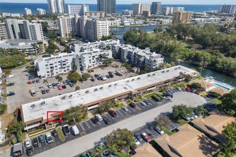 Condo in Pompano Beach, Florida, 2 bedrooms  № 1927542 - photo 5