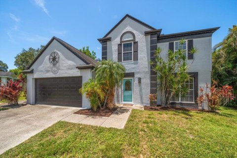 House in Palm Harbor, Florida 3 bedrooms, 136.01 sq.m. № 1829668 - photo 1