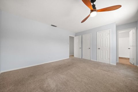 House in Palm Harbor, Florida 3 bedrooms, 136.01 sq.m. № 1829668 - photo 27