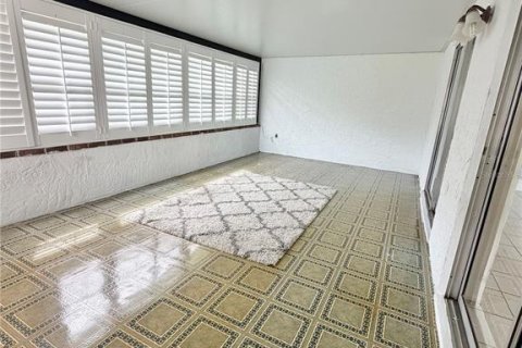 Villa ou maison à vendre à Orlando, Floride: 2 chambres, 121.7 m2 № 2405764 - photo 14